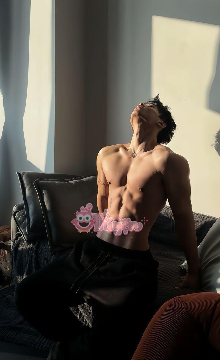 Nam Chính Hối Hận Rồi