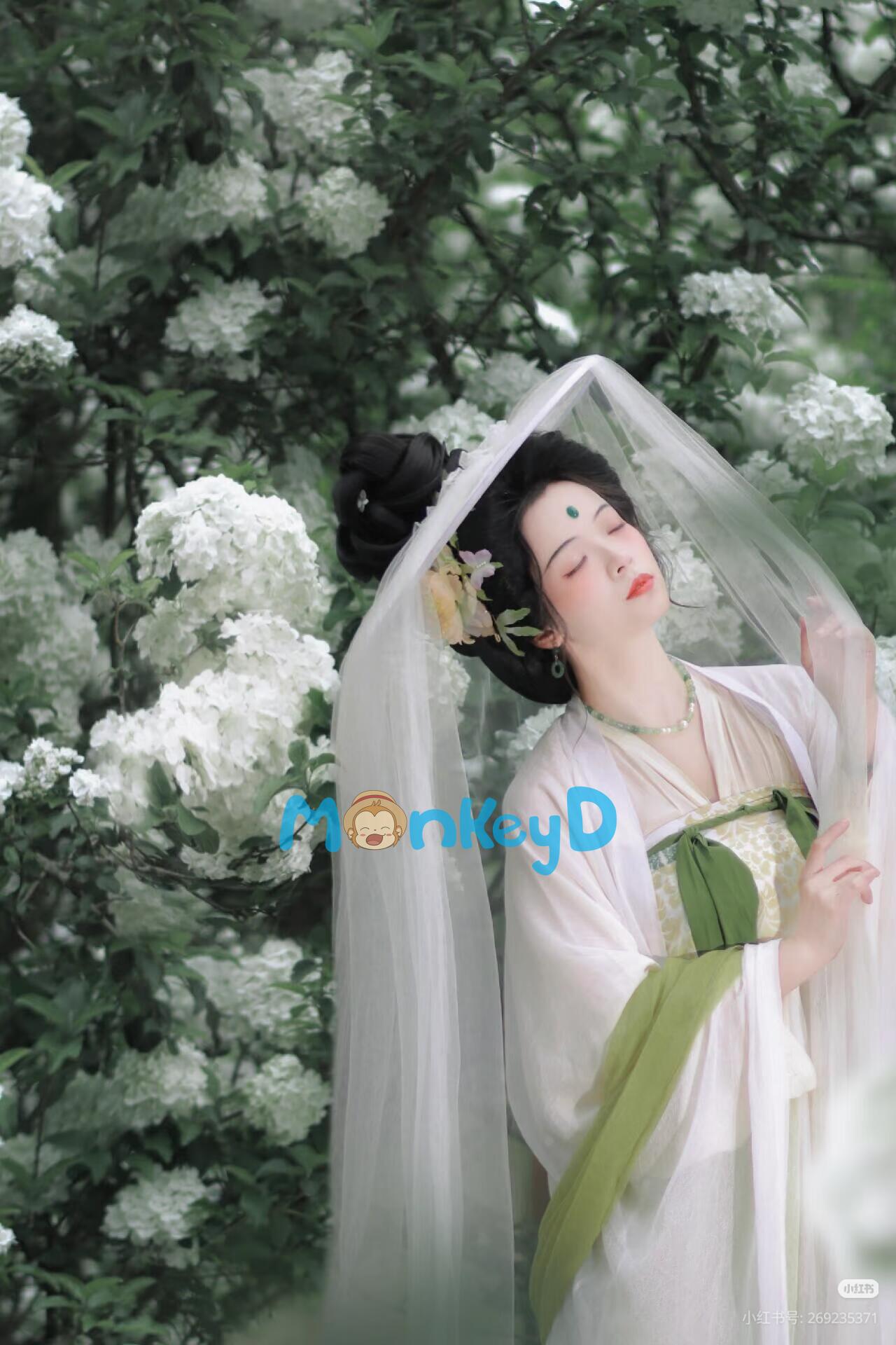 Ngạn Chỉ Đình Lan