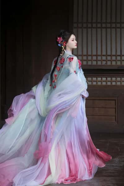 Ta Tưởng Mình Chỉ Là Một Nha Hoàn