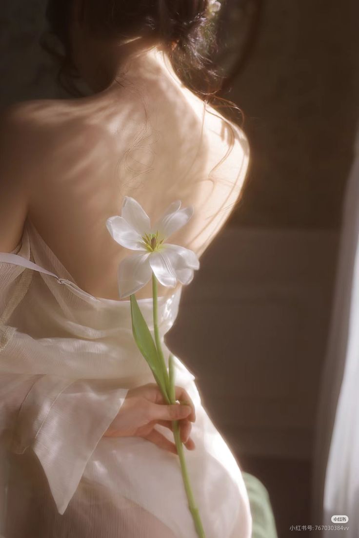 Trước Ngày Đính Hôn, Thanh Mai Trúc Mã Của Tôi Phản Bội Để Qua Lại Với Gái Gọi Cao Cấp