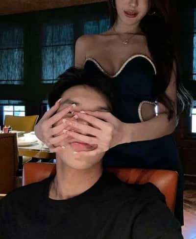 Yêu Sau Một Ánh Nhìn